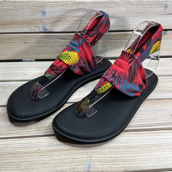Sanuk Yoga Sling Sandals - Tropical Pattern Size 8 - Picture 4 of 8